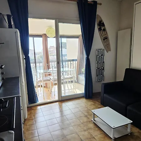 Cosy Avec Vue Sur La Marina - Parking Prive 아파트 생시프리앙